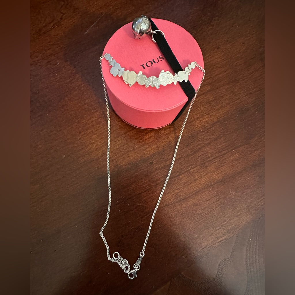 Silver Tous Hill Necklace Bear Motif 100$